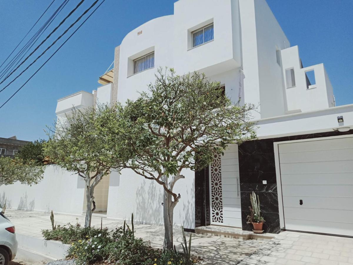 Appartements De Luxe Pres De La Mer 나불 외부 사진